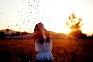 woman, sunshine, open arms